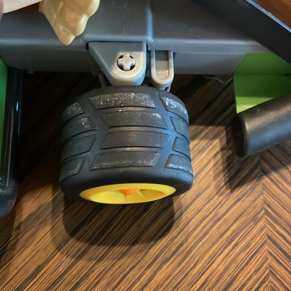 2013 Carrera RC Mario Kart 7 Donkey Kong Remote-Controlled Vehicle 1:16 Scale - Picture 14 of 17